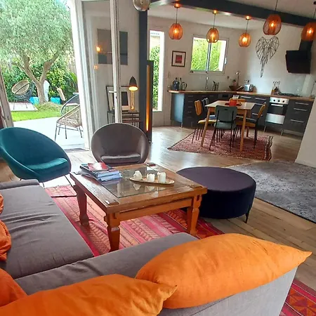 Des Oliviers Villa *