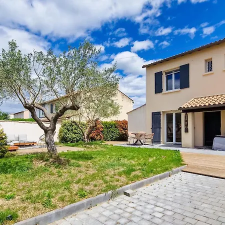 Des Oliviers Villa *